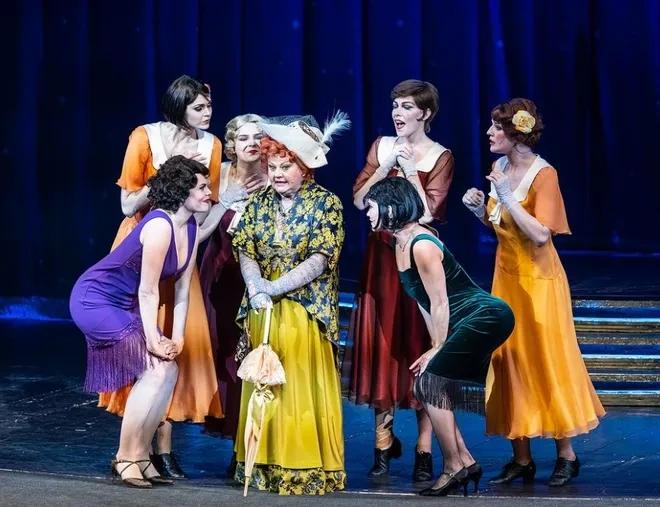 Event image Всегда зовите Долли!